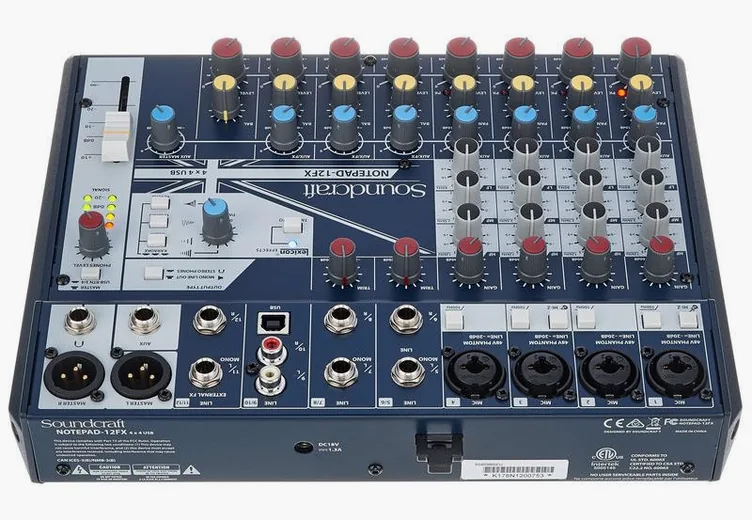 Soundcraft Notepad-12FX, face arrière, photo 4