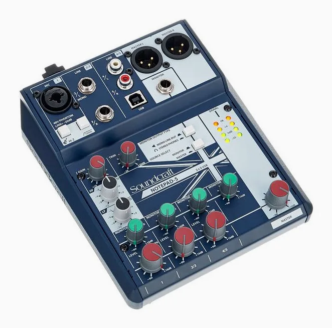 Soundcraft Notepad-5, vue de trois quarts, photo 3