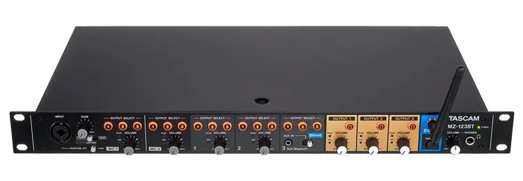 Tascam MZ-123 BT, face arrière, photo 2