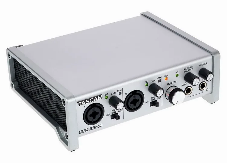 Tascam Series 102i, vue de dessus, photo 3