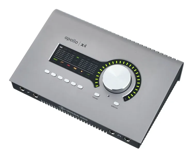 Universal Audio Apollo X4 Gen2 AC Pro, vue de trois quarts, photo 2