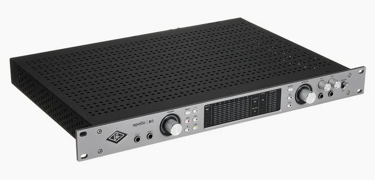 Universal Audio Apollo x6 Gen2 AC, face arrière et connectique, photo 4