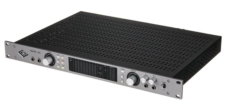 Universal Audio Apollo x6 Gen2 AC Pro, boutons et voyants, photo 2