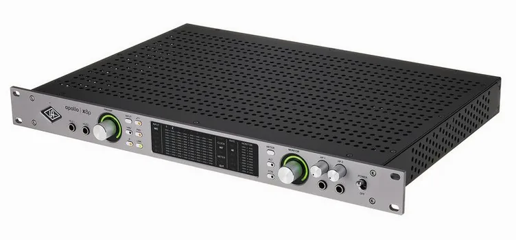 Universal Audio Apollo x8p Gen2 AC, face arrière et connectique, photo 2