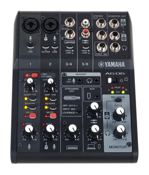 Yamaha AG06 MK2 BK, face avant et faders, photo 2