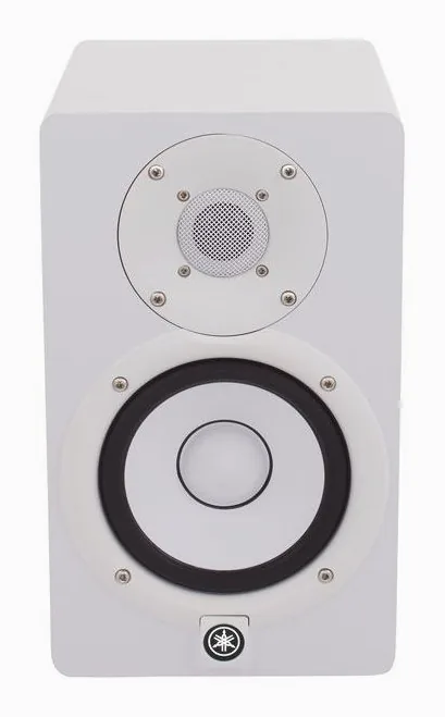 Yamaha HS 5 W, vue de trois quarts, photo 2