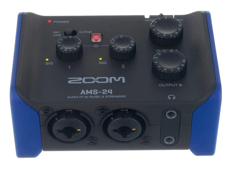 Zoom AMS-24, vue de trois quarts, photo 2