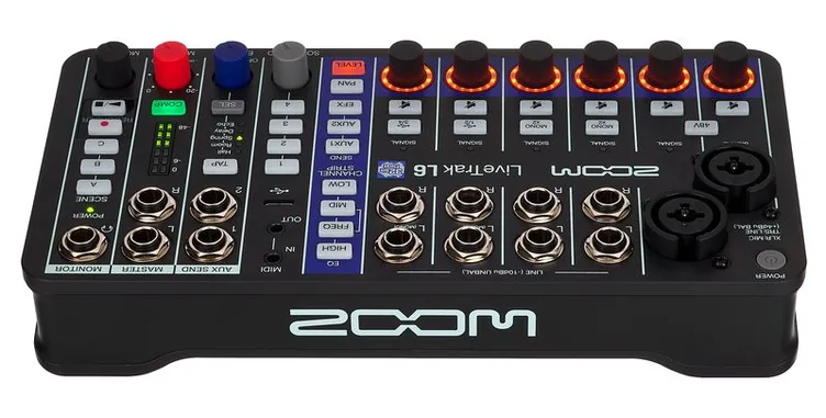 Zoom LiveTrak L-6, face arrière et connectique, photo 4