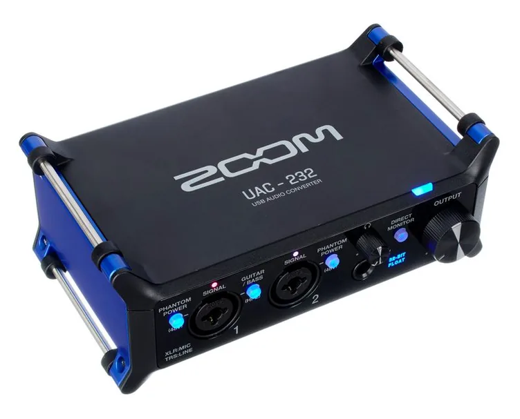 Zoom UAC-232, face avant, photo 3